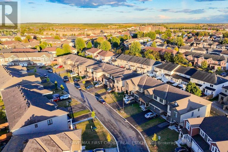 28857889/2070-winsome-terrace/fallingbrookgardenway-south/ottawa/ontario/K4A5M9_30
