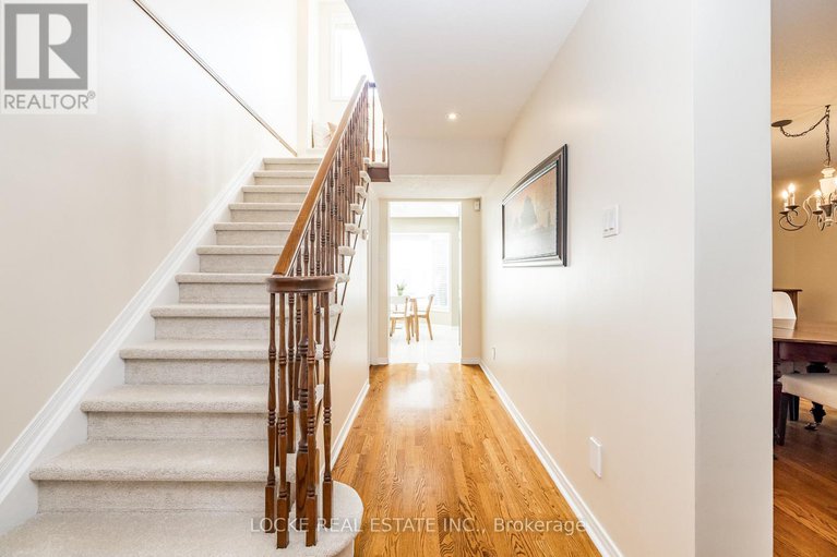 28873478/1668-sansonnet-street/mer-bleuebradley-estatesanderson-park/ottawa/ontario/K1C5Y6_6