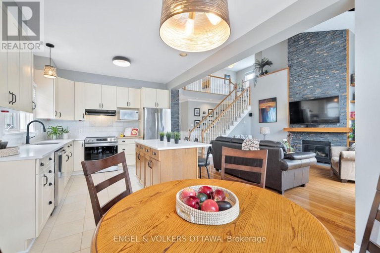 29155937/823-scala-avenue/notting-hillsummerside/ottawa/ontario/K4A4M2_14