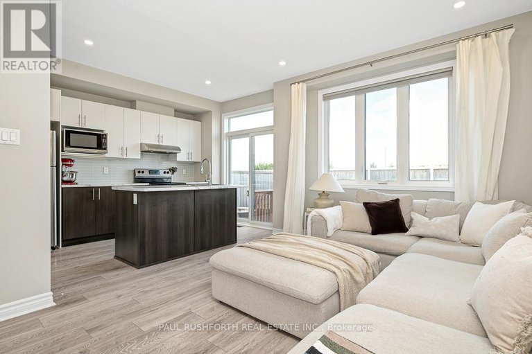 28652646/104-livorno-court/avalon-west/ottawa/ontario/K4A1J1_5