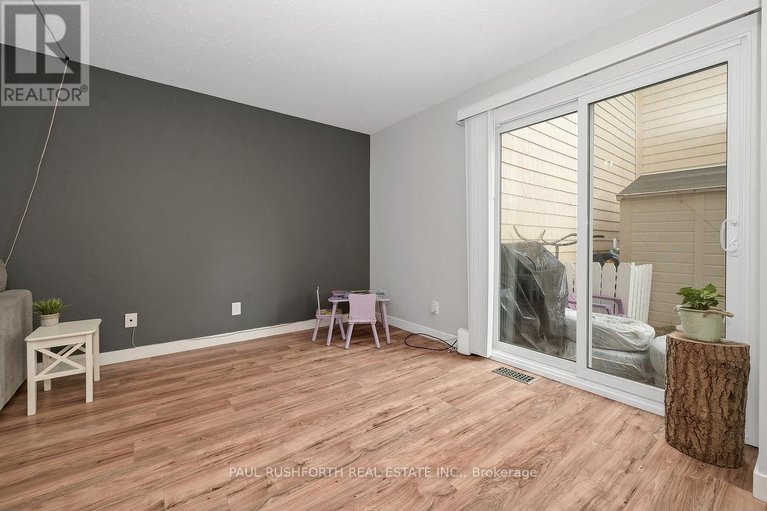 29613824/244-salter-crescent/beaverbrook/ottawa/ontario/K2K1Z2_9