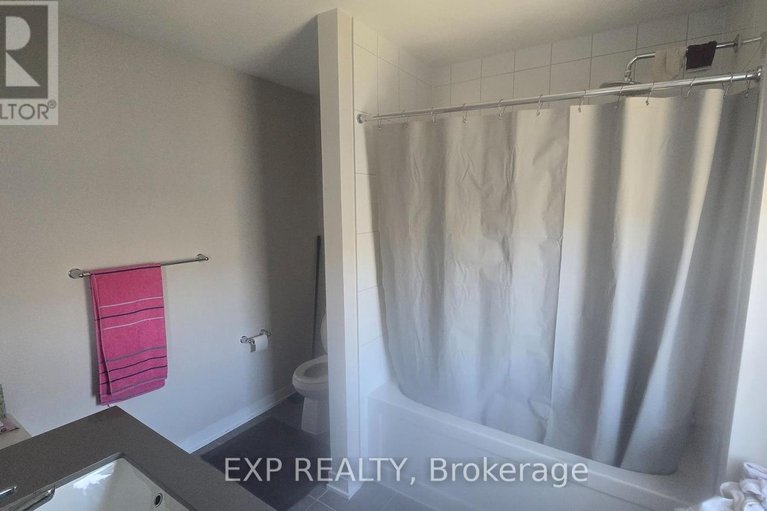 29635211/16-tenuto-lane/mer-bleuebradley-estatesanderson-park/ottawa/ontario/K1W0S4_13