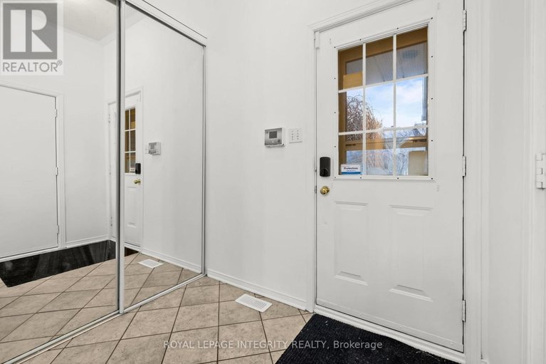 29613819/6383-sablewood-place/chapel-hill/ottawa/ontario/K1C7M3_3