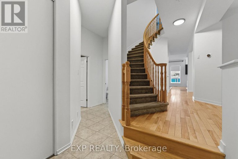 29432603/16-north-harrow-drive/longfields/ottawa/ontario/K2J4V7_5