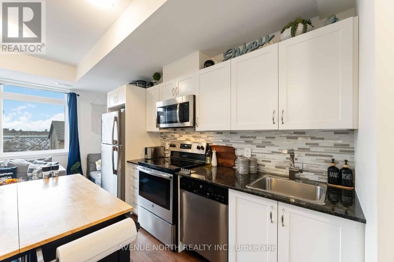 29418660/307-315-terravita-private/windsor-park-village/ottawa/ontario/K1V2S1_15
