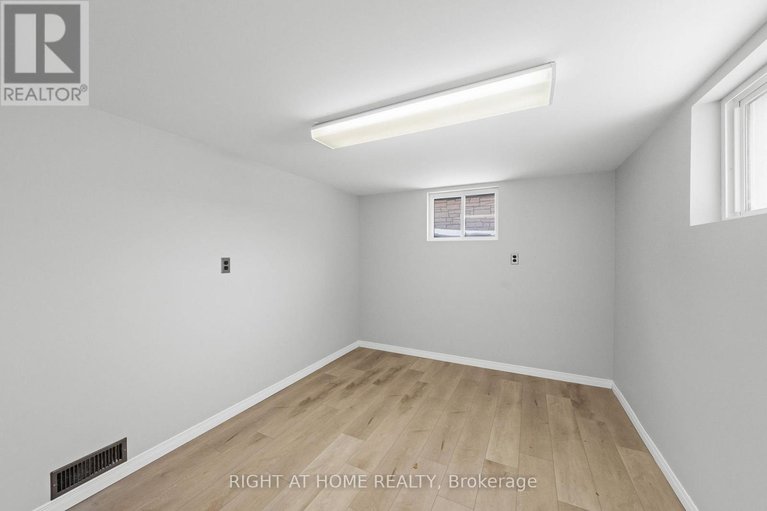 29357379/757-dickens-avenue/elmvale-acres/ottawa/ontario/K1G2X9_42