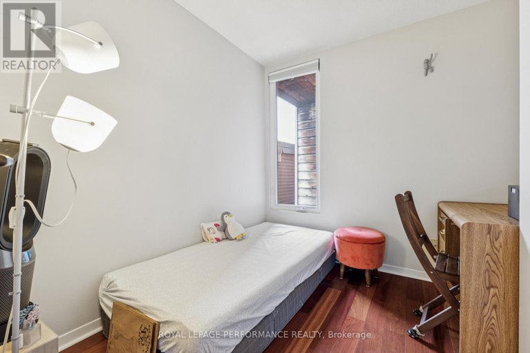 28588727/4-71-sweetland-avenue/sandy-hill/ottawa/ontario/K1N7T9_13