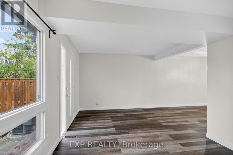 29054147/109-theresa-private/heron-gateindustrial-park/ottawa/ontario/K1V0E7_17