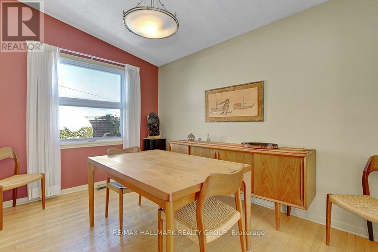 29360557/629-glenhurst-crescent/beacon-hill-north/ottawa/ontario/K1J7B6_13