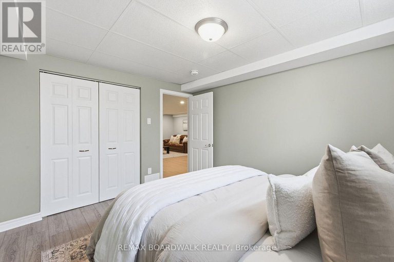 29383280/307-chestnut-private/richmond/ottawa/ontario/K0A2Z0_31