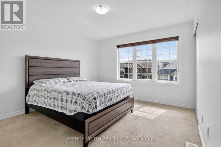 29566863/110-dun-skipper-drive/blossom-parkkemp-parkfindlay-creek/ottawa/ontario/K1X0G1_31