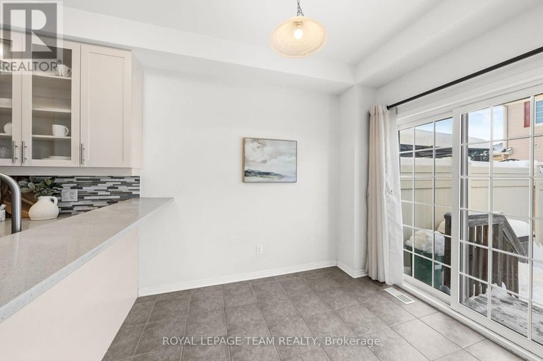 29284372/102-lochnaw-private/stonebridge/ottawa/ontario/K2J5X6_20