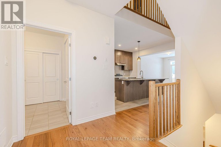 29446143/608-enclave-lane/town-of-rockland/clarence-rockland/ontario/K4K0M8_16