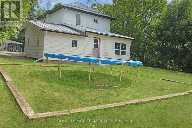 28764656/191-dalkeith-street/pakenham/mississippi-mills/ontario/K0A2X0_33