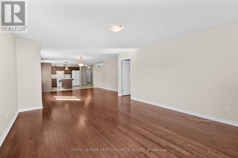 28587087/202-476-church-street/village-of-russell/russell/ontario/K4R0C2_14