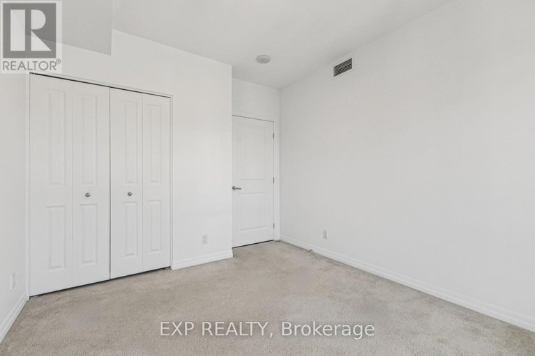 28966652/2604-242-rideau-street/sandy-hill/ottawa/ontario/K1N0B7_15