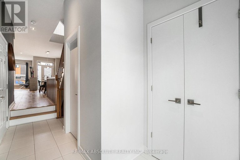 28939562/560-triangle-street-n/emerald-meadowstrailwest/ottawa/ontario/K2V0M5_3