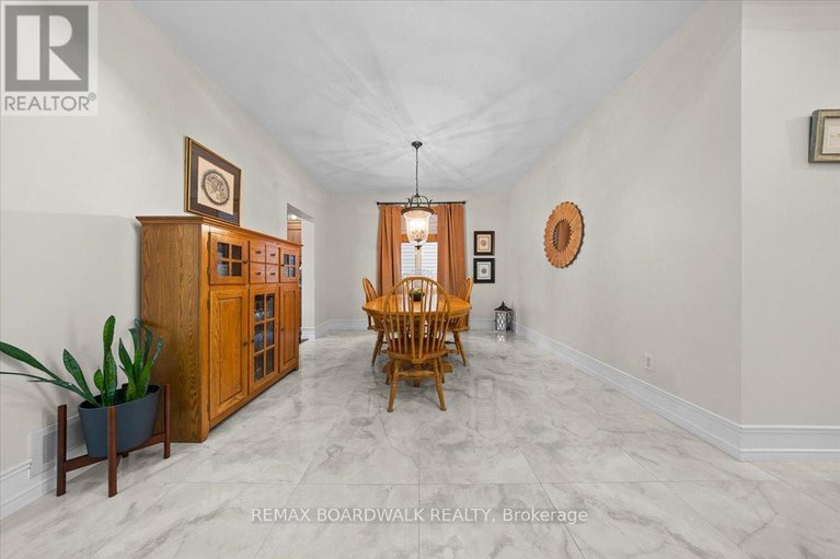 29604029/131-chancery-crescent/avalon-east/ottawa/ontario/K4A4N4_8