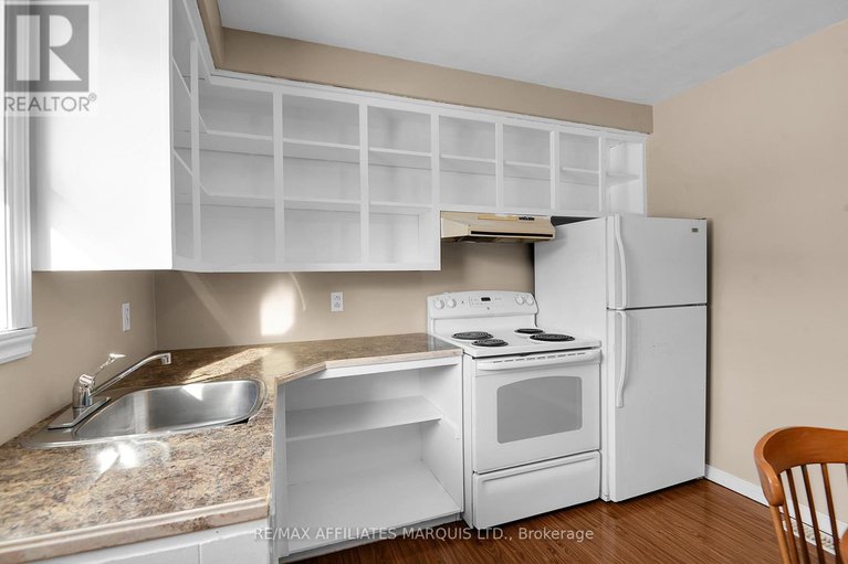 29197091/418-dominion-street/alexandria/north-glengarry/ontario/K0C1A0_12