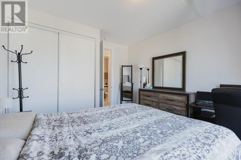 28585318/526-ponthieu-circle/orleans-village/ottawa/ontario/K1W0N4_27
