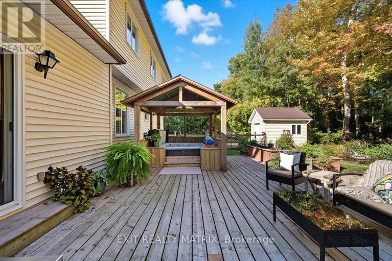 28933679/159-dunlop-crescent/village-of-russell/russell/ontario/K4R1B3_33