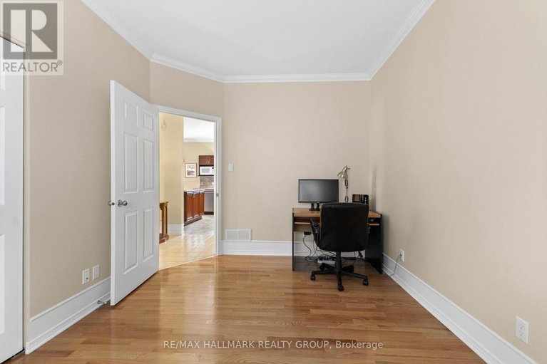 29210046/2202-nature-trail-crescent/orleans-village/ottawa/ontario/K1W1E6_29