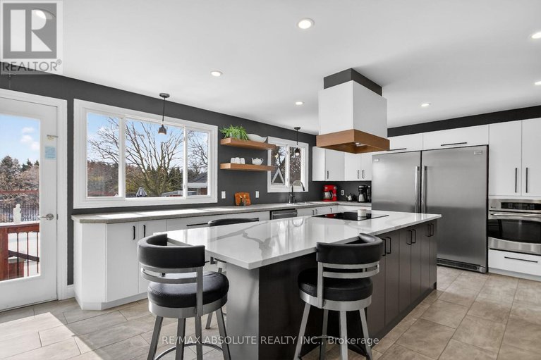 29526456/782-notre-dame-street/embrun/russell/ontario/K0A1W1_15