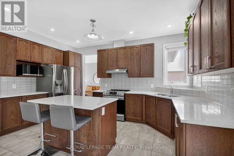 29416733/204-antler-court/mississippi-mills-ramsay-twp/mississippi-mills/ontario/K0A1A0_4