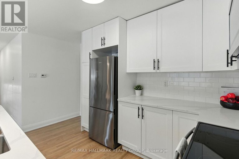 28828000/756-cummings-avenue/castle-heightsrideau-high/ottawa/ontario/K1K2L1_9
