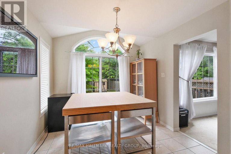 28595258/15-mcpeake-place/morgans-grantsouth-march/ottawa/ontario/K2K3K4_21