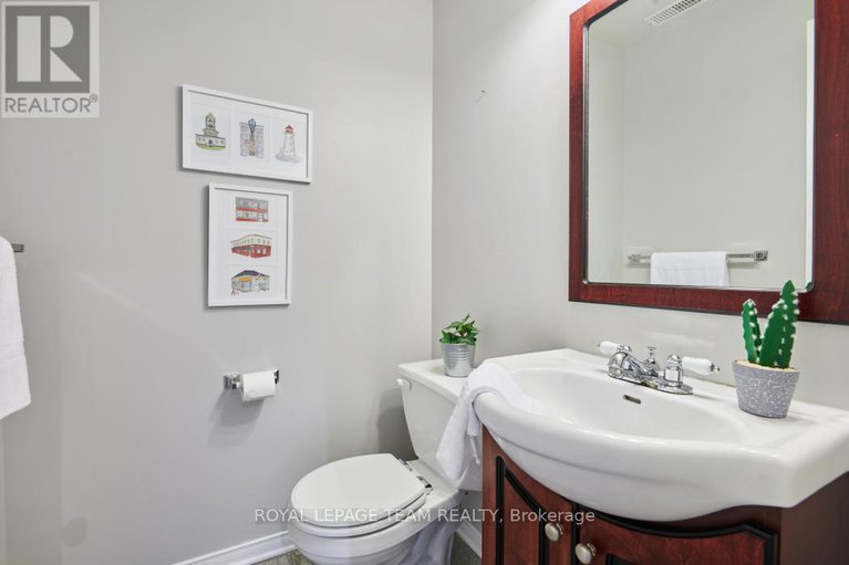 28933670/299-nepean-street/ottawa-centre/ottawa/ontario/K1R5G2_24