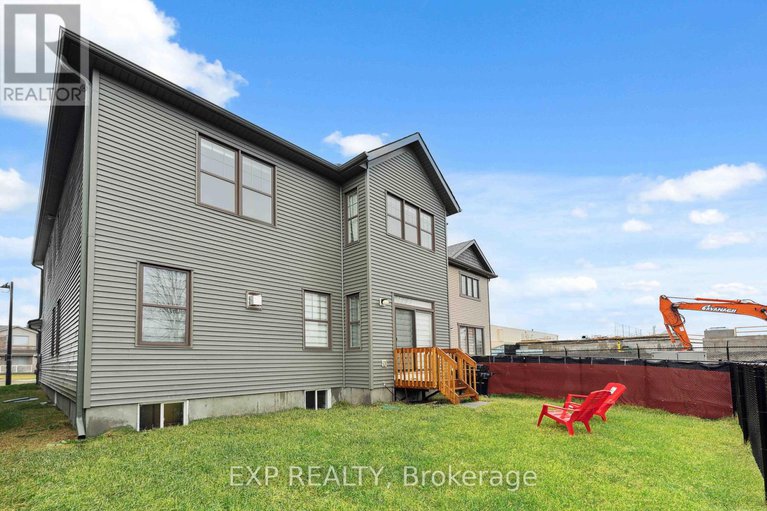 27724869/1053-showman-street-s/ottawa/ontario/K0A2Z0_36