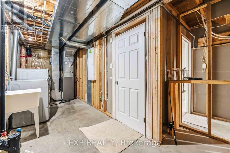 29238226/214-montmorency-way/avalon-east/ottawa/ontario/K4A0J9_45