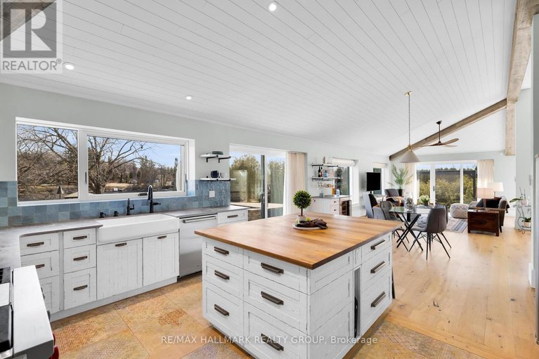 29588477/5567-south-island-park-drive/manotick-long-island-nicholls-island/ottawa/ontario/K4M1J2_20