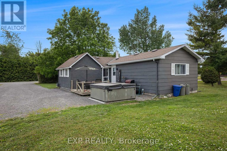 28498120/85-moore-street/mcnabbraeside-twps/mcnabbraeside/ontario/K7S1G3_19