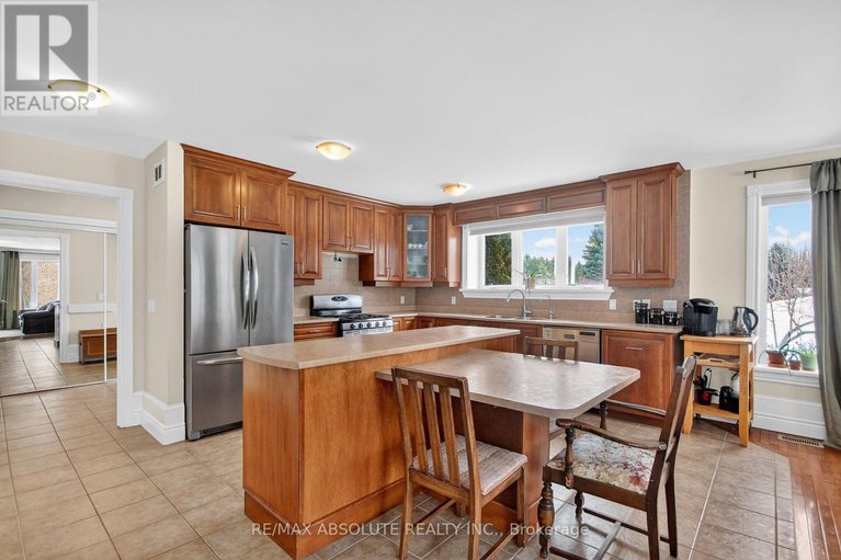 29431779/223-jensen-court/carp/ottawa/ontario/K0A1L0_7