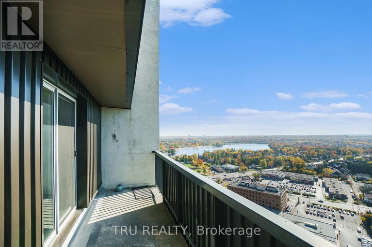 27763193/ph8-900-dynes-road/ottawa/ontario/K2C3L6_14