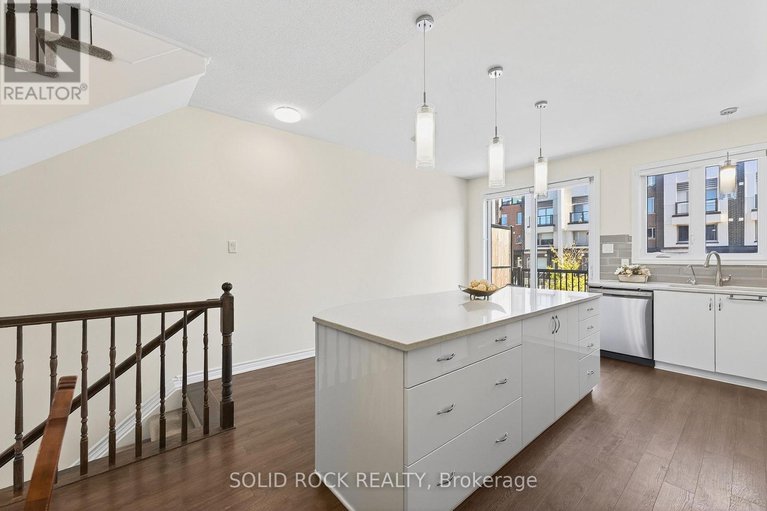 28928502/520-ozawa-private/cfb-rockcliffe-and-area/ottawa/ontario/K1K4Z8_13