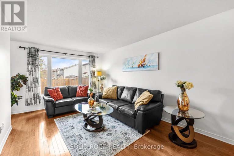29653238/438-haresfield-court/riverside-southgloucester-glen/ottawa/ontario/K4M0B6_5