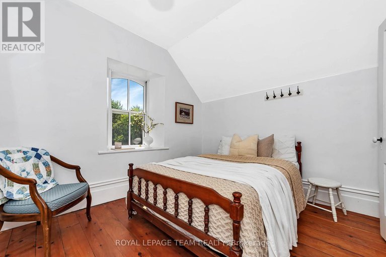 28658646/8202-flewellyn-road/remainder-of-stittsville-area/ottawa/ontario/K0A1B0_15