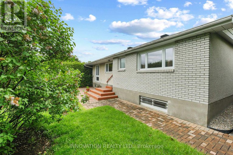 28394819/1871-greenacre-crescent/beacon-hill-south/ottawa/ontario/K1J6S7_36