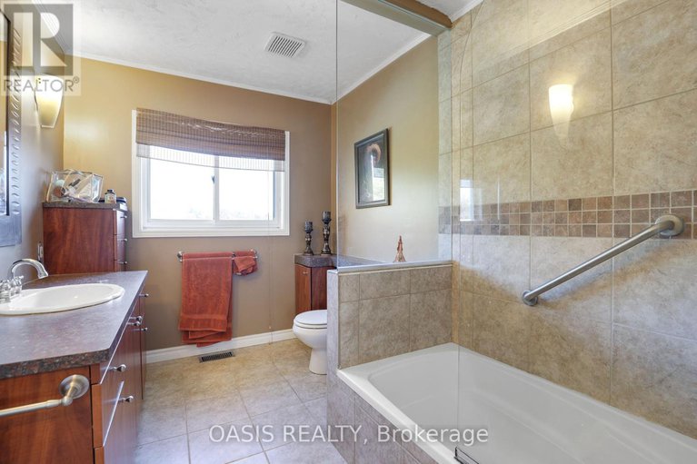 28964941/2993-wilhaven-drive/cumberland-estates/ottawa/ontario/K4C1L1_25