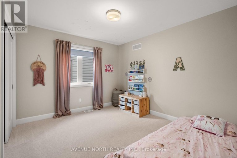 29595637/809-gamble-drive/village-of-russell/russell/ontario/K4R0G6_17