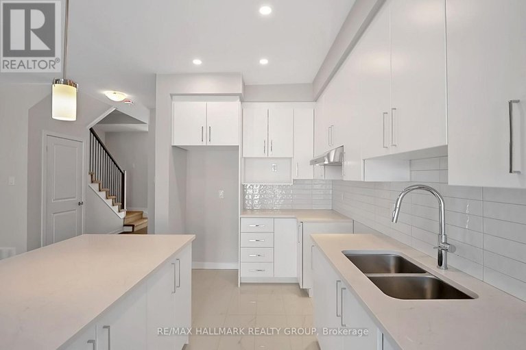 29360425/1922-hawker-private/huntley-ward-south-east/ottawa/ontario/K0A1L0_3