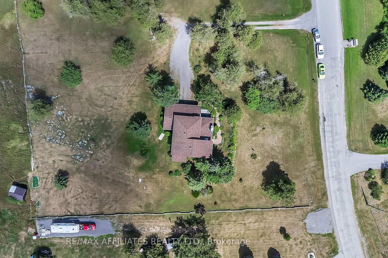 28655117/101-carterfarm-crescent/huntley-ward-south-west/ottawa/ontario/K0A1L0_42