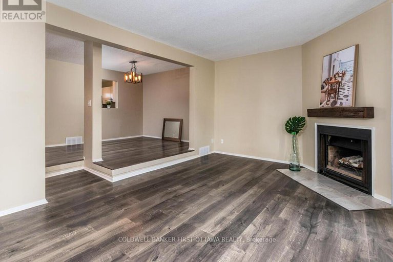 28970116/86-lightfoot-place/katimavik/ottawa/ontario/K2L3L9_10