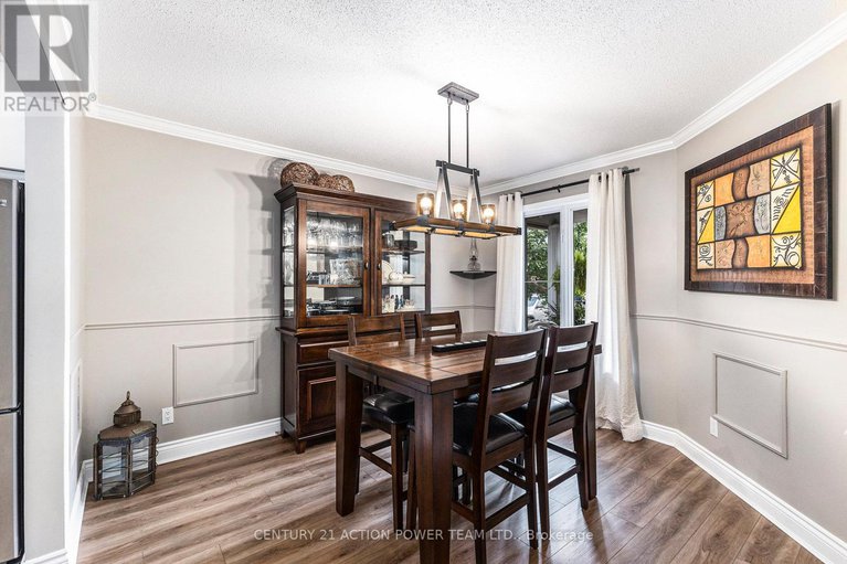 28927560/1017-sheenboro-crescent/fallingbrookpineridge/ottawa/ontario/K4A3M8_8