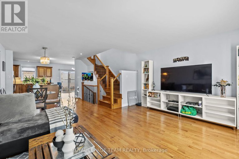 28493803/125-brilia-private/beacon-hill-south/ottawa/ontario/K1J0B7_5