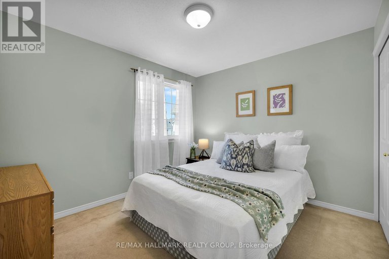 28728271/1087-rocky-harbour-crescent/riverside-southgloucester-glen/ottawa/ontario/K1V1V4_31