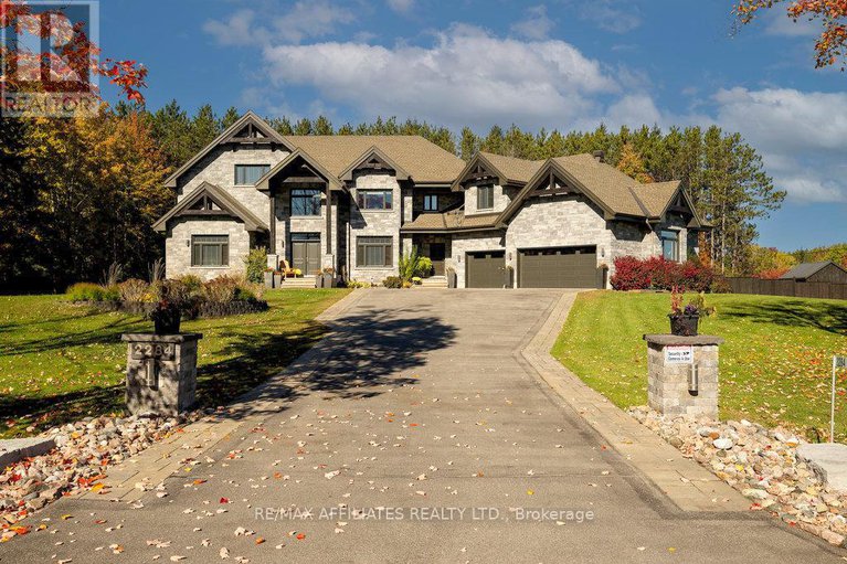 28142173/2284-summerside-drive/manotick-east-to-manotick-station/ottawa/ontario/K4M1B4_1